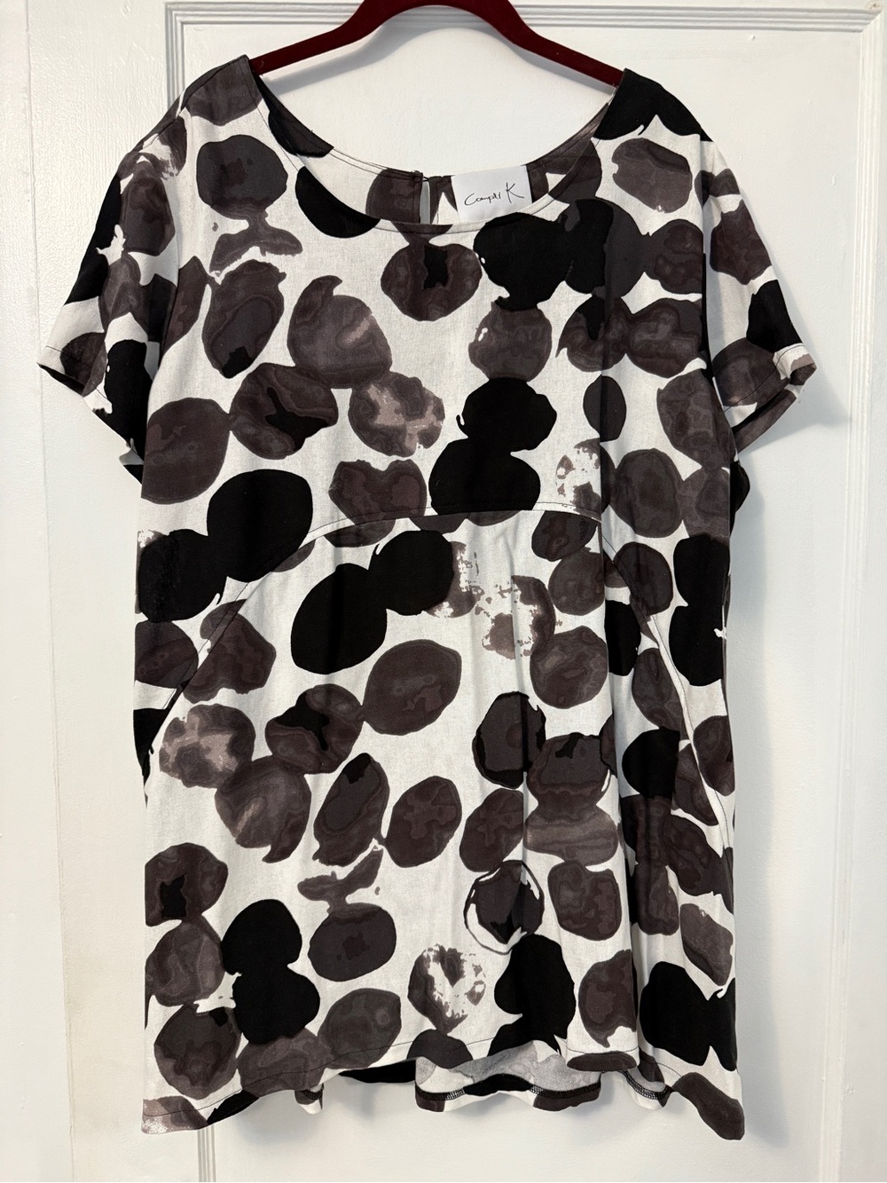 Casual Black & White Spot Print Short Sleeve Tunic